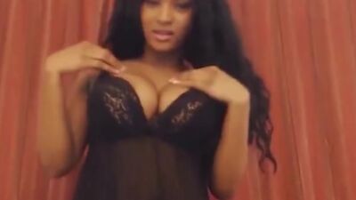 Black Girl Ebony with Big Ass Twerking and Cunt Play