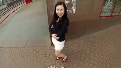 Out-of-town gal fucked outside