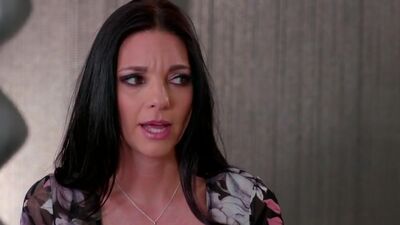 MOMMYS GIRLS - Lesbian teen stepdaughter squirting