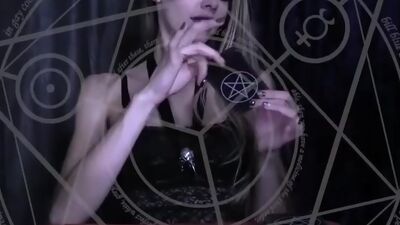 Goddess Kyaa in Tarot Magic Tells Your Fate