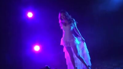 Ariella Ferrera in Glamour Shoot