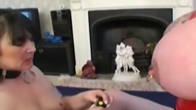 Latex lesbo moms toying