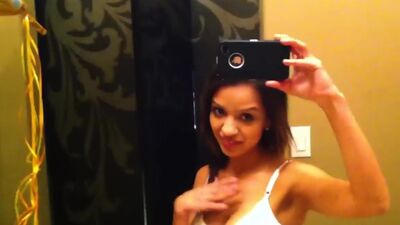 Bigtits latina Yessie in the bathroom