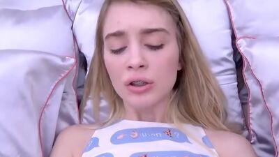 18 Y.O. Girl fucked by agent at casting audition