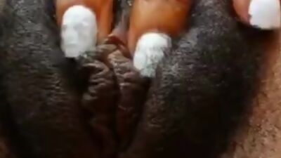 Hairy black pussy from Colombia