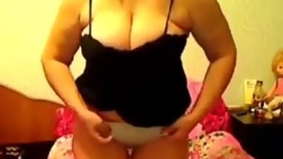 Aged hawt milfies show off their cellulite booties