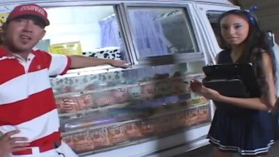 Cheerleader Alexis Love Likes Bigcock part 1