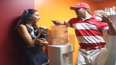 Cheerleader Alexis Love Likes Bigcock part 1