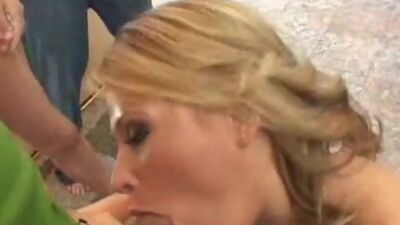 Britney Stevens, Faye Runaway, Paige Taylor, Renae Cruz, Sindee Jennings have an orgy.