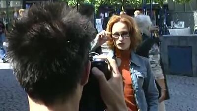 Hooker gets strong outdoor fuck