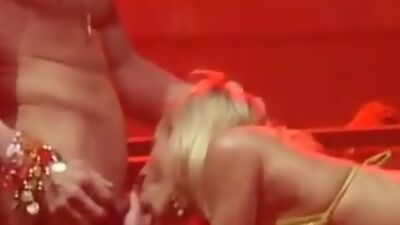 Live blowjob given by blonde cutie