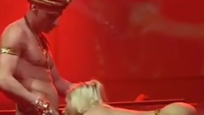 Live blowjob given by blonde cutie