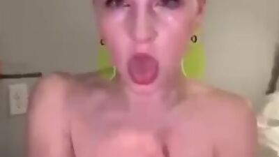 Happy girlfriend blowing and masturbating cock in real homemade video