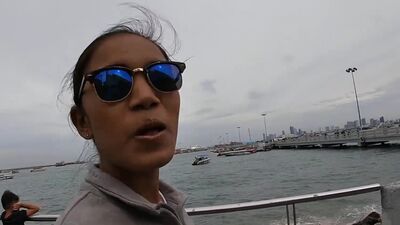 Boat trip with my Asian teen girlfriend became sex in public