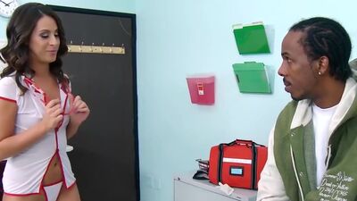 Mofos - Milfs Like It Black - Delilah Davis - Dr  Deepthroat