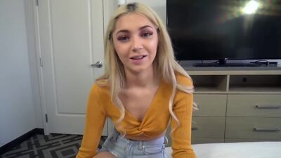 Petite teen Sia Lust cant control herself and she sucked stepbrothers dick