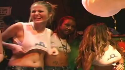 Hot Wives & Girlfriends Get Naked In New Orleans Bar
