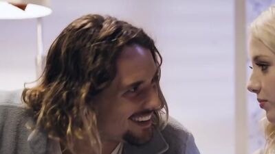 Naive virgin teen blonde groupie Dixie Lynn fucked by the solo artist