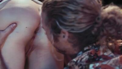 Michael Vegas down on his knees having a taste of Siouxsie Qs sweet muff