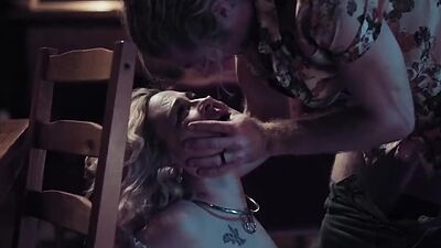 Big tits babe Siouxsie Q sucking Michael Vegas huge cock