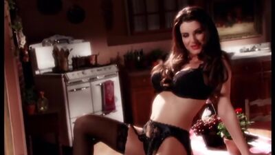 Cute small tits blonde Sara Jean Underwood showing her amazing petite body