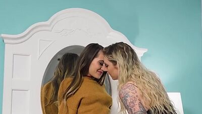 Stepmom Brooke starts to flirt with Sera