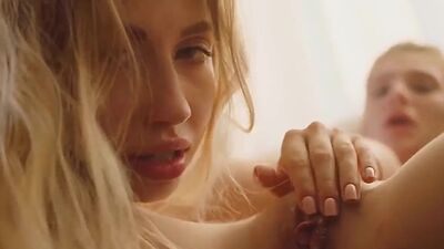 Elina De Lion and Anna Di Playing a Lesbian Game