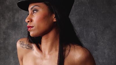 Huge natural tits ebony beauty MILF babe Shasta Wonder striptease outdoor