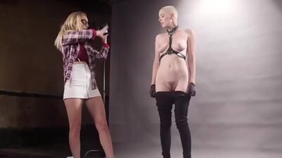 Bald blonde babe with big tits gets fingered and anal fuck