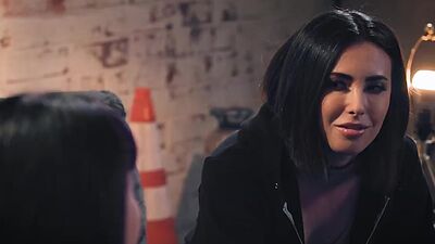 Casey  and Charlotte prove officer Jason wrong