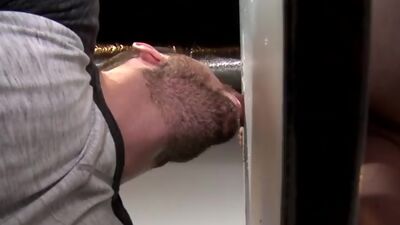 Gloryhole sucking dudes fuck for cum