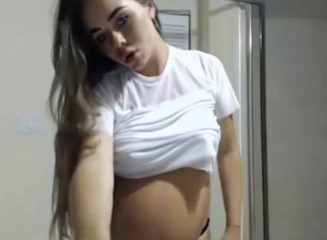 640px x 470px - Its.PORN - Amazing pregnant webcam show