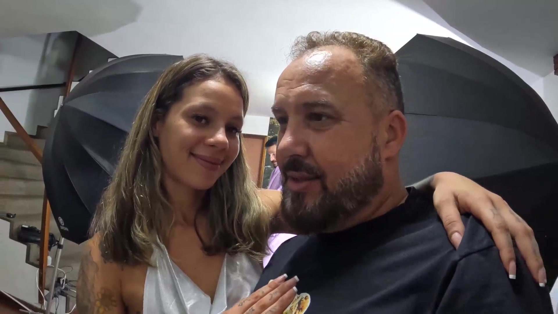 Its.PORN - Binho Ted wants to release in exchange for a Pix - Bea Cherry  and Casal Dna