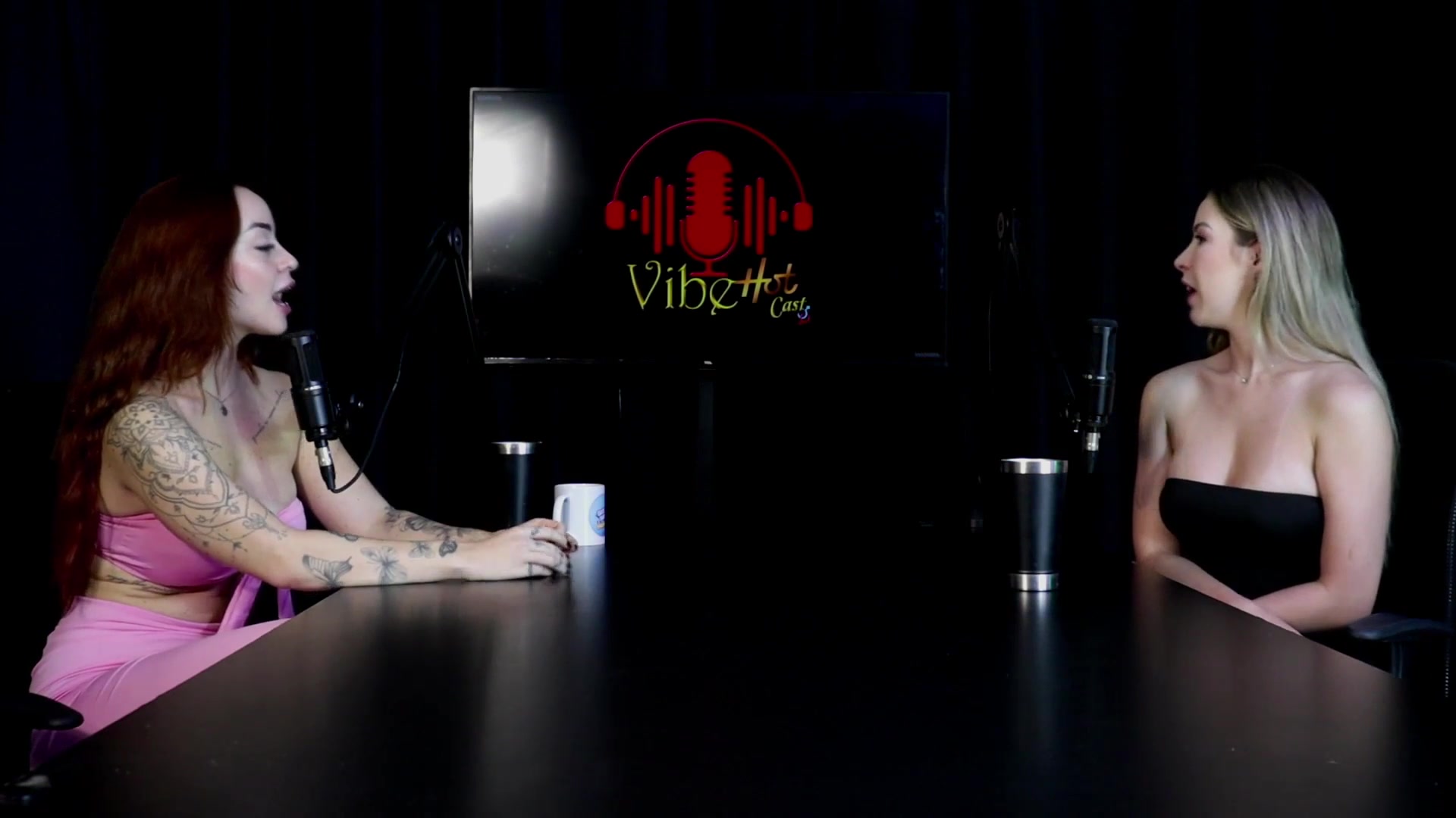 Its.PORN - Blonde demonstrates her blowjob, shows her beautiful breasts  after saying she was in the middle of a jealous couple at the motel and  there is a lot of prejudice in